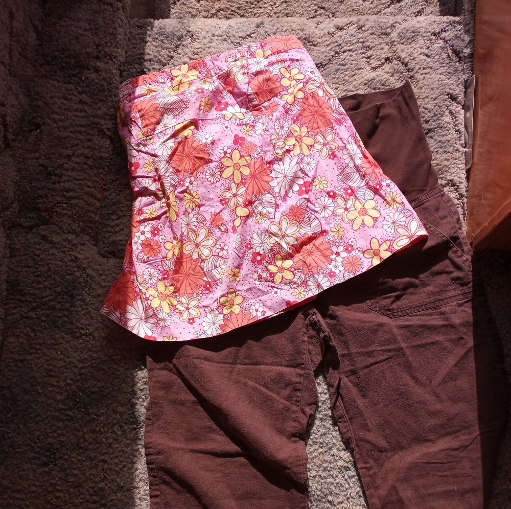 Maternity top and bottoms